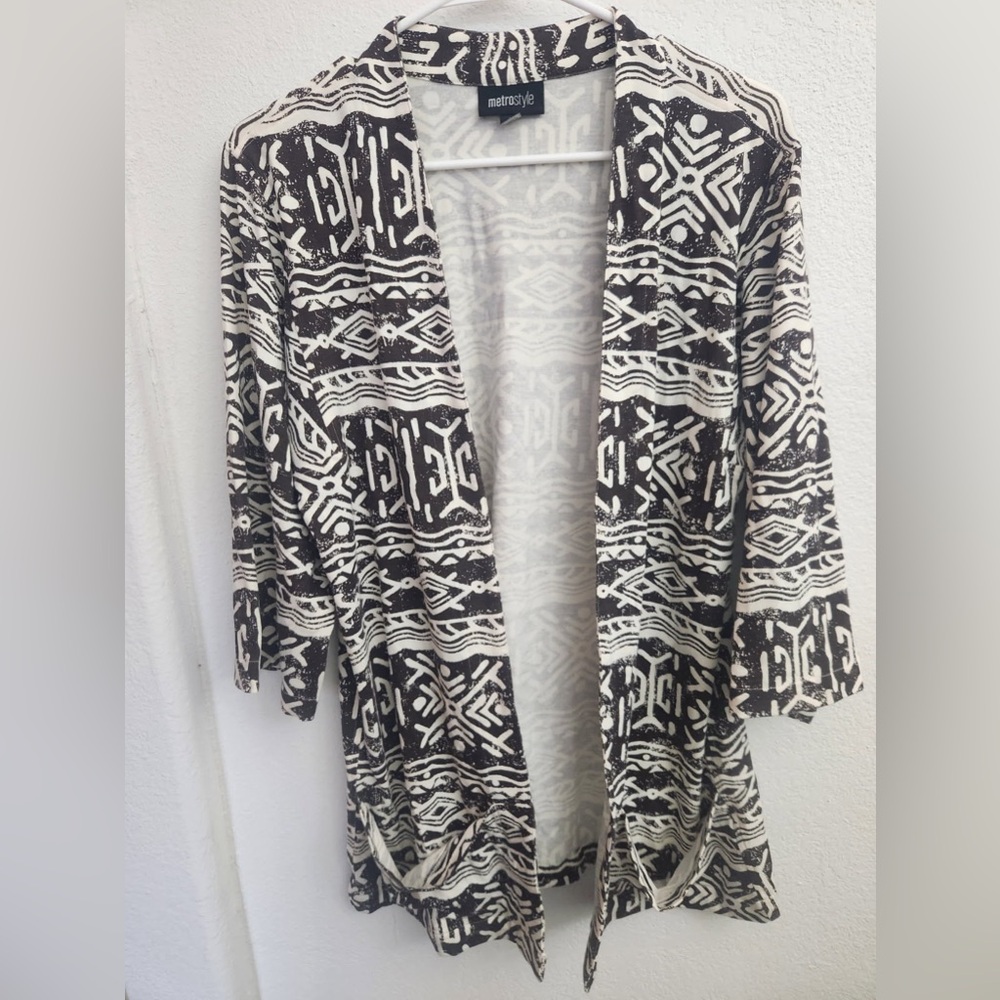metrostyle Black and White Patterned Cardigan